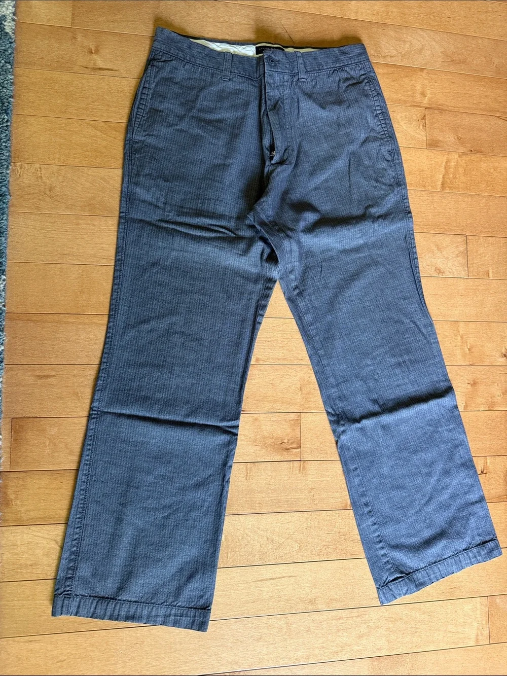 Men's Gray Pinstripe Chino Pants - Classic Comfort